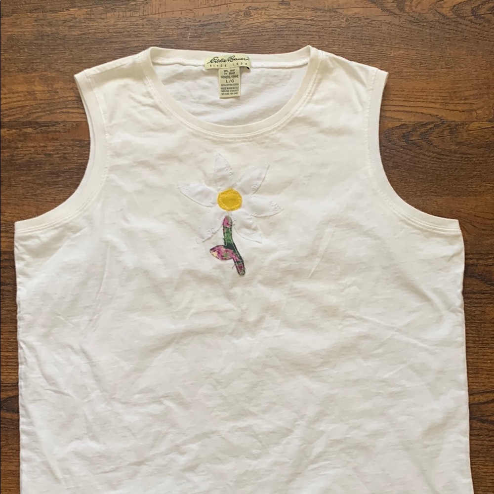 Upcycled Eddie Bauer White Muscle Tee Daisy Patchwork | Cottagecore Vintage L